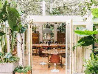 Pulitzer Hotel