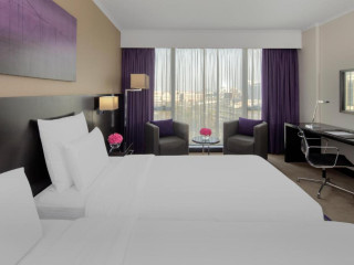 Pullman Dubai Creek City Centre Hotel