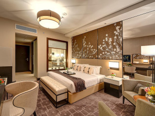 PULLMAN DUBAI DOWNTOWN HOTEL