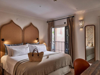 Puro Grand Hotel