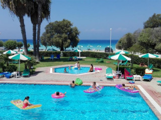 PYLEA BEACH HOTEL