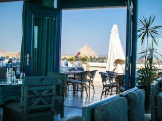 PYRAMIDS OASIS HOTEL
