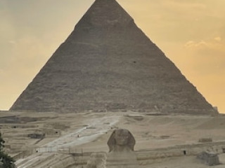 PYRAMIDS VIEW INN BED & BREAKFAST