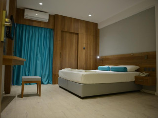 PYRAMOS HOTEL