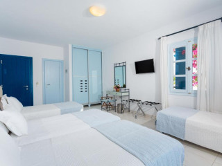 Pyrgaki Hotel