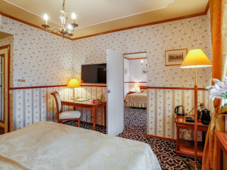 PYTLOUN CHATEAU HOTEL CTENICE PRAHA - VINOR