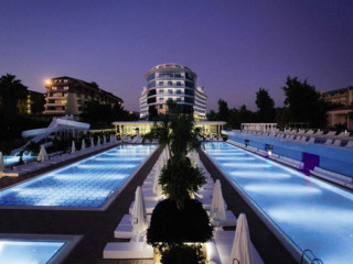 Q PREMIUM RESORT HOTEL