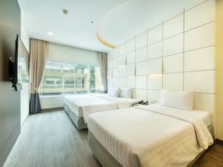 QIU HOTEL SUKHUMVIT 79