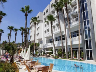 QUADAS HOTEL 