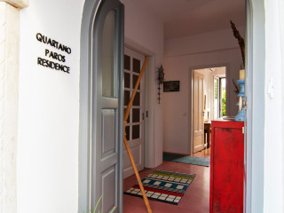 Quartano Paros Residence