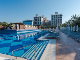 Quattro Beach Spa & Resort Alanya