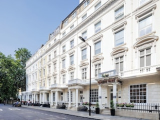 QUEENS PARK PREMIER LONDON HYDE PARK