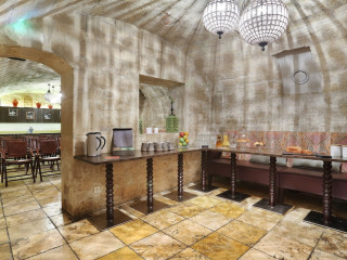 R Kipling Hotel by Happyculture