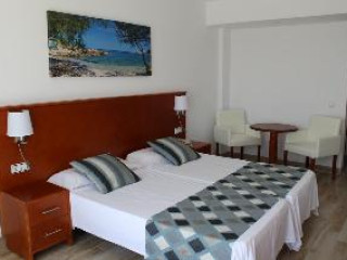 R2 Verónica Beach Hotel