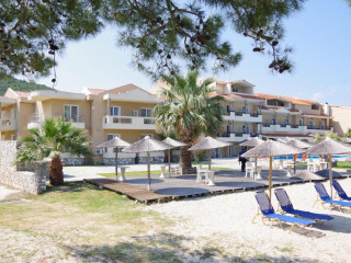 RACHONI BAY HOTEL