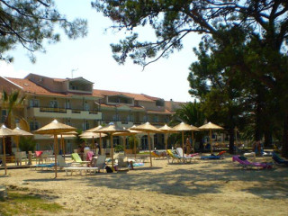 Rachoni Bay -  Resort