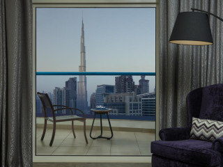 Radisson Blu Dubai Waterfront