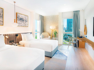 RADISSON BLU HOTEL AND RESORT ABU DHABI CORNICHE