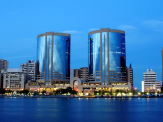 Radisson Blu Hotel, Dubai Deira Creek