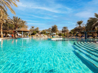 Radisson Blu Hotel & Resort, Al Ain