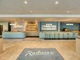 RADISSON HOTEL BRUSSELS CENTRE MIDI
