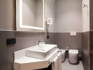 RADISSON HOTEL NAPLES NOLA