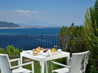 Raito Hotel
