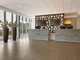 RAMADA BY WYNDHAM AMSTERDAM AIRPORT SCHIPHOL