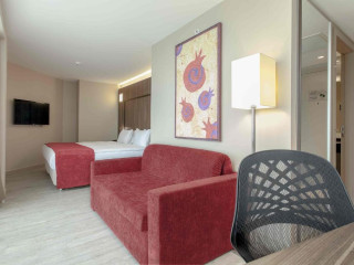 Ramada Encore by Wyndham Izmir