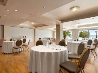 Ramada Loutraki Poseidon Resort