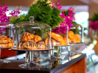 Ramada Plaza By Wyndham Bangkok Menam Riverside