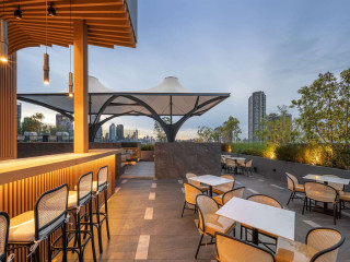 Ramada Plaza by Wyndham Bangkok Sukhumvit 48