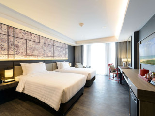 Ramada Plaza by Wyndham Chao Fah