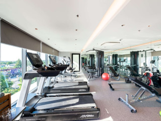 Ramada Plaza by Wyndham Chao Fah