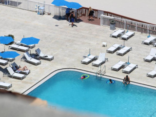 Ramada Plaza Marco Polo Beach Resort