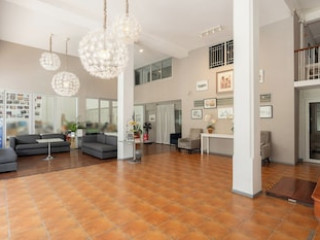 RATCHADAMNOEN RESIDENCE (SHA)