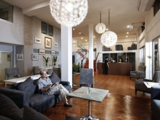 RATCHADAMNOEN RESIDENCE (SHA)