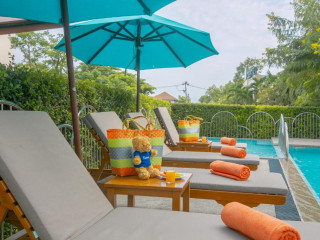 Hotel Recenta Suite Phuket Suanluang