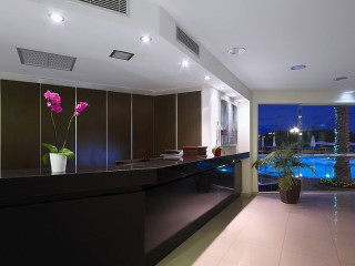 Molos Bay Hotel