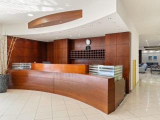 Stefania Beach Resort