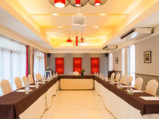 Red Ginger Chic Resort