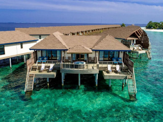 Reethi Faru Resort