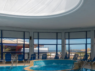 REGENCY HOTEL & SPA