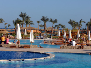REGENCY PLAZA AQUA PARK & SPA