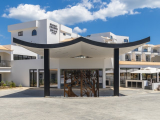 Regency Salgados Hotel & Spa