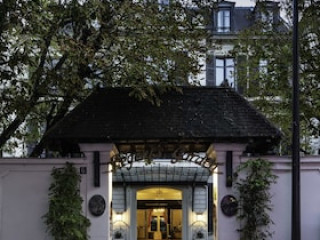 REGENTS GARDEN - ASTOTEL