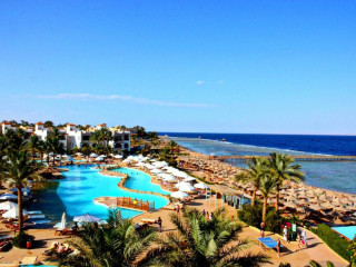REHANA ROYAL BEACH RESORT