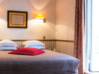 RELAIS MONCEAU