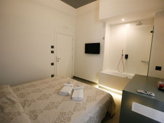 RELAIS PIAZZA DEL PLEBISCITO