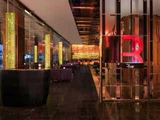 Renaissance Bangkok Ratchaprasong Hotel